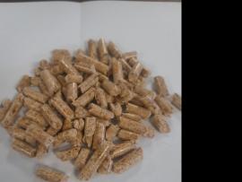 Super kvalitné 100% slovenské smrekové pelety A1